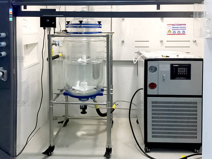 上?？婆d儀器與某公司合作